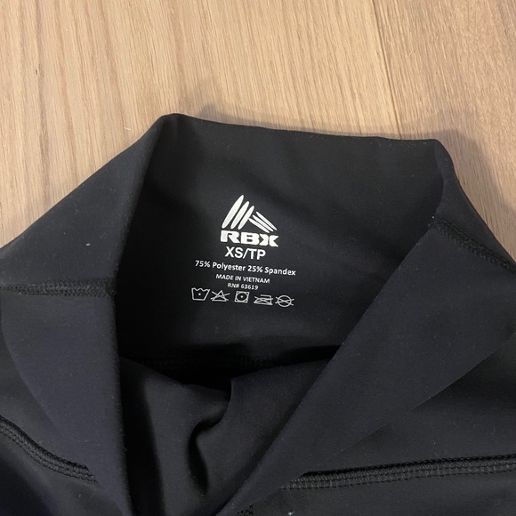 Reebok leggings with side pockets size XS - Picture 2 of 2